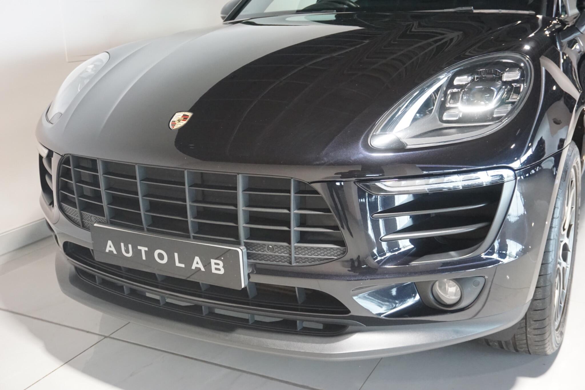 Porsche Macan 2.0T SUV 5dr Petrol PDK 4WD Euro 6 (s/s) (252 ps)